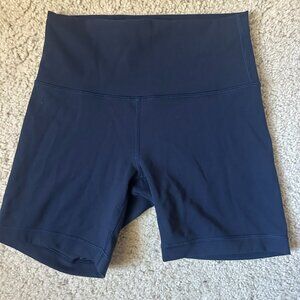 Never Worn LULULEMON Wunder Train High-Rise Short 6"
